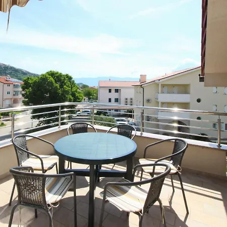 Apartman In Mit Terrasse By Interhome