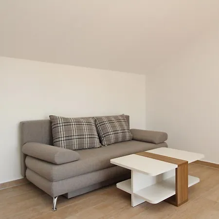 In Mit Terrasse By Interhome * באסקה