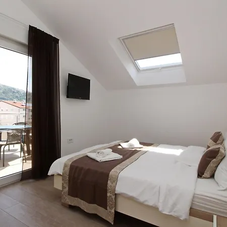 In Mit Terrasse By Interhome באסקה