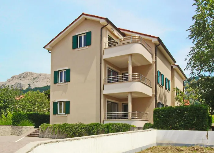 דירה In Mit Terrasse By Interhome