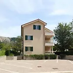 In Mit Terrasse By Interhome * Baška